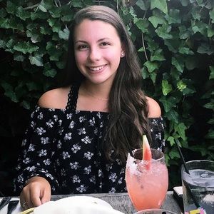 Meet your Posher, Melissa